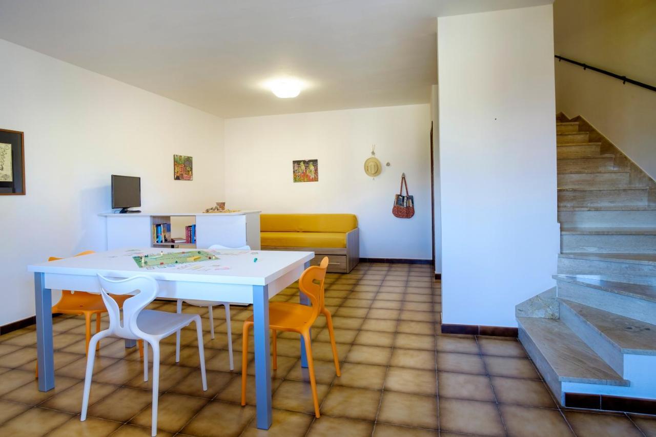 Residence Appartamenti Caffarena アルバタクス エクステリア 写真