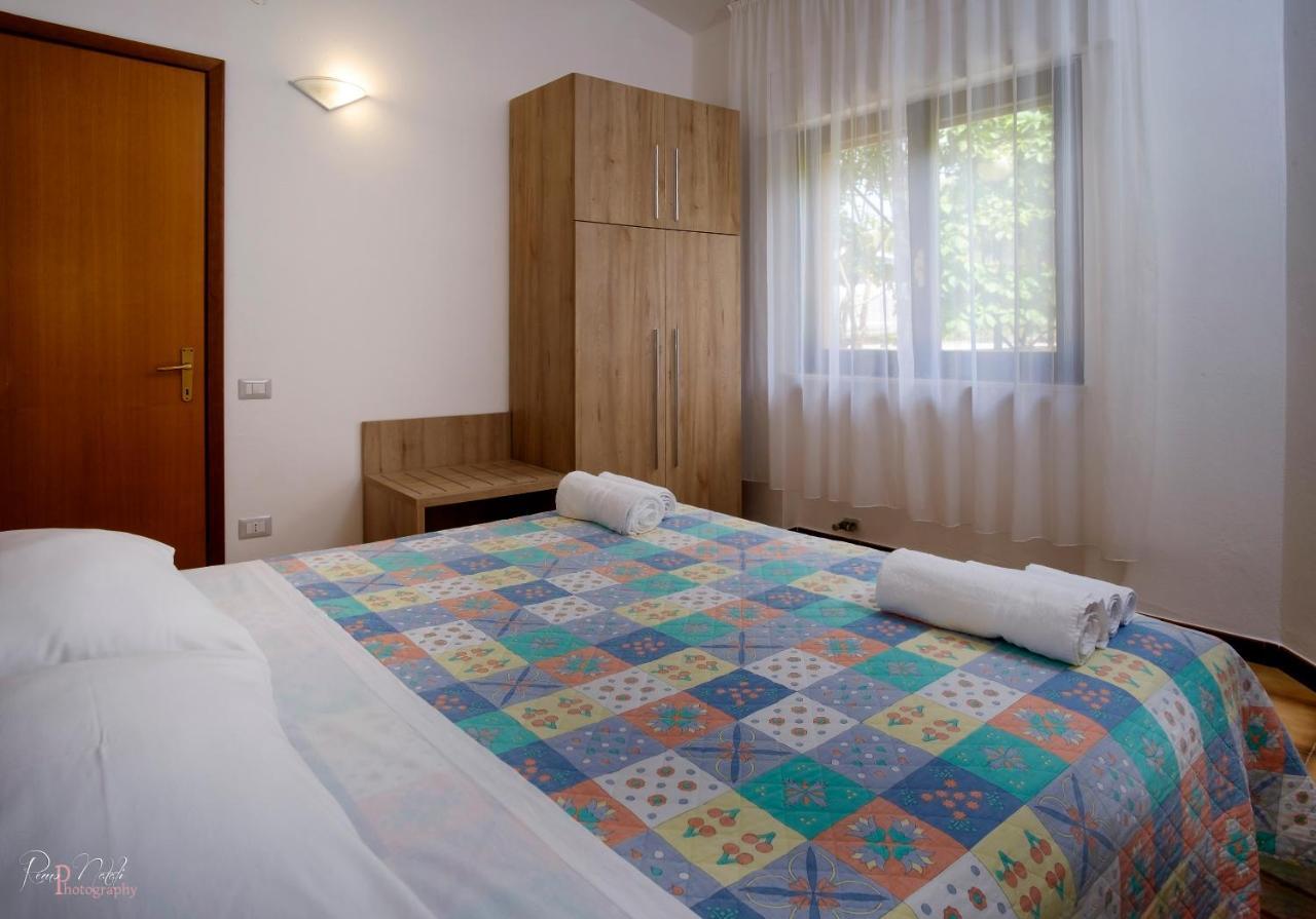 Residence Appartamenti Caffarena アルバタクス エクステリア 写真